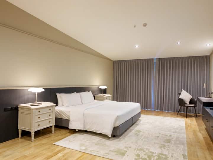 105 SQM · 1BR · Bts Nana