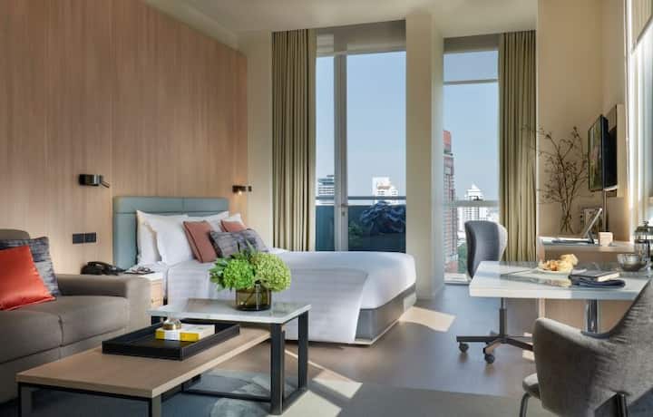5 star · 49 SQM · Thonglor