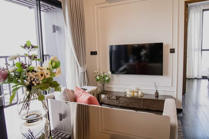 2 BR High Rise Luxe