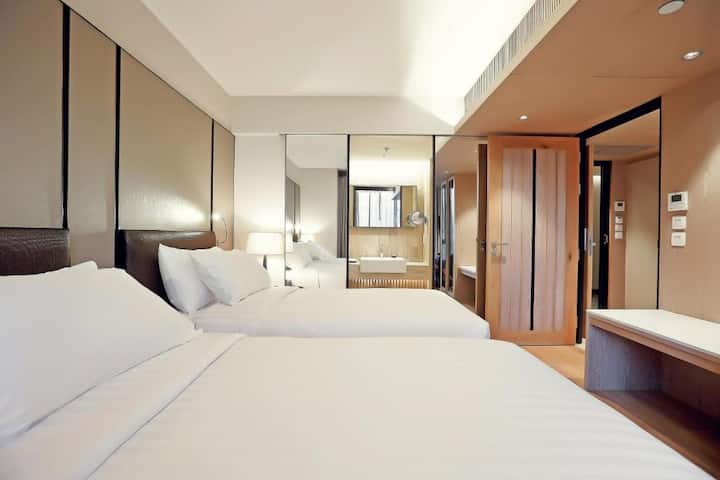 Arc 2BR 66SQM · lumpini
