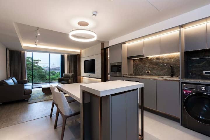 Asoke 2 BR · 104 SQM