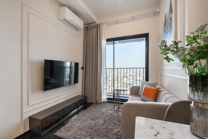 High Rise Luxury Condo